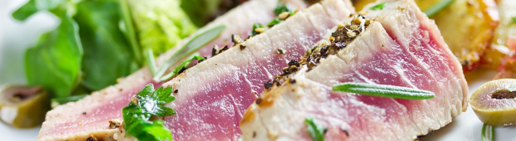 Thunfisch ist kalorienarm, sättigend und reich an Omega-3-Fetten