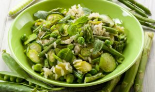 Privat: Risotto mit Zucchini, grünen Bohnen, Erbsen und grünem Spargel